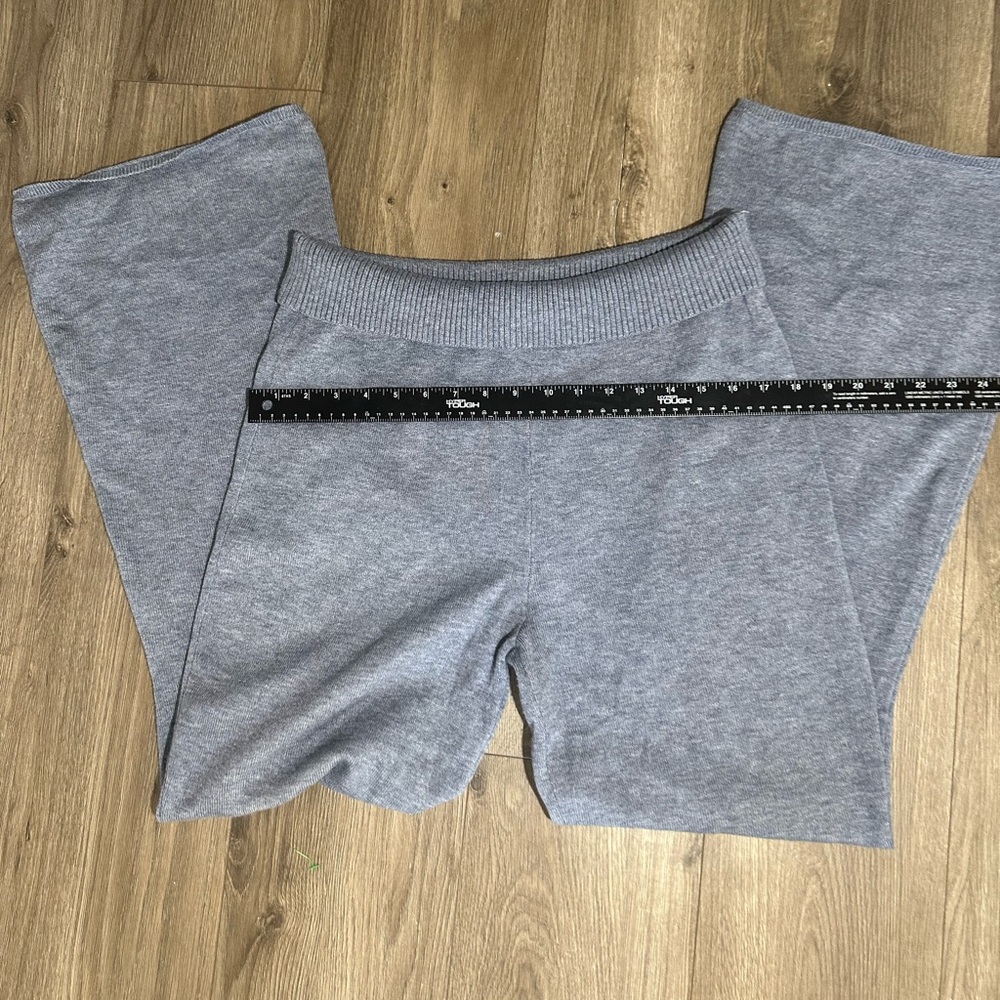 Gilly Hicks Light Gray Knit Hoodie and Wide-Leg Lounge Pants Set - Picture 7 of 16